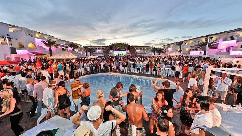 Estate 2019: le migliori discoteche di Ibiza